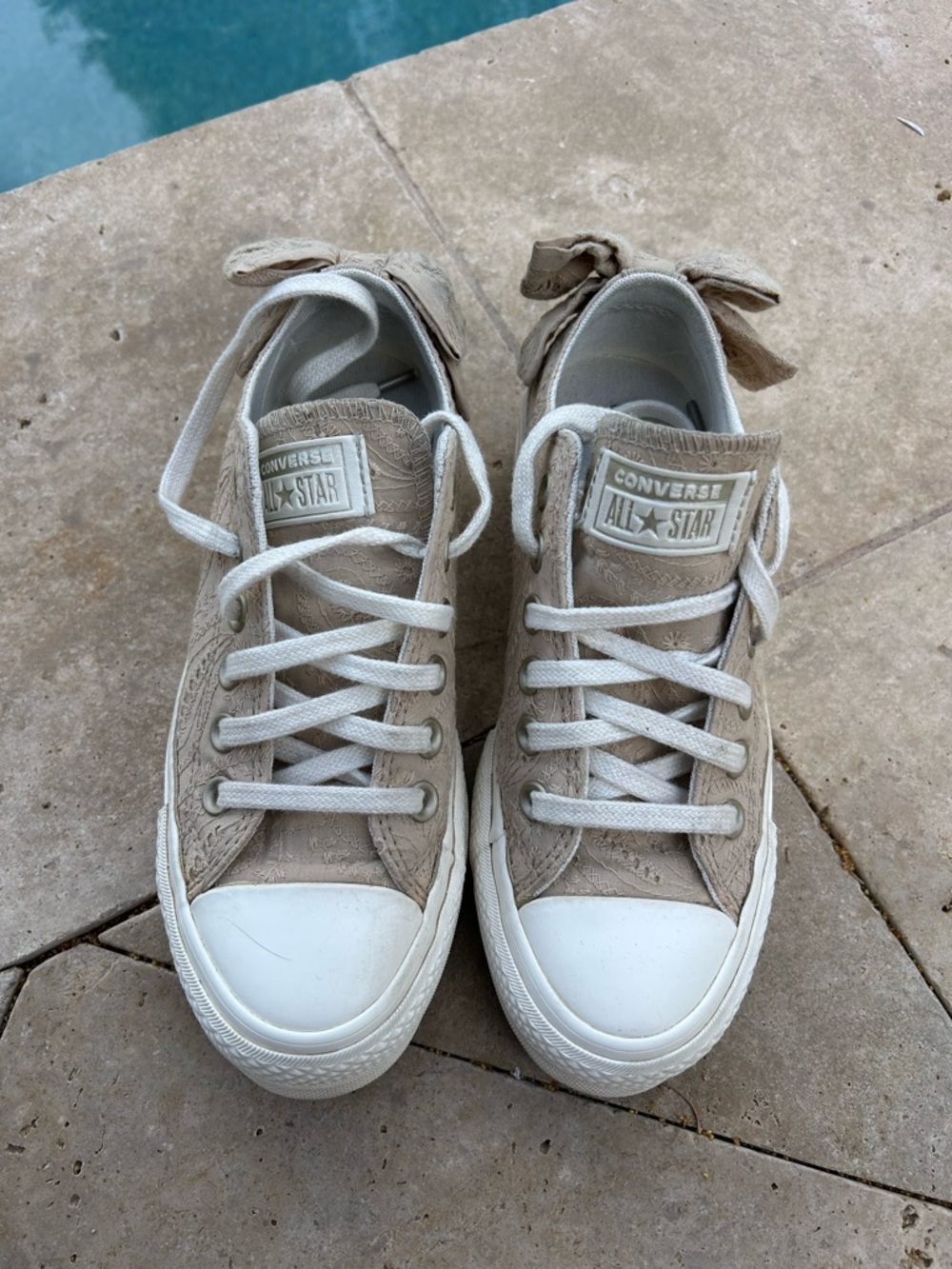 Converse Beige and White Low Top Sneakers with Bow in back